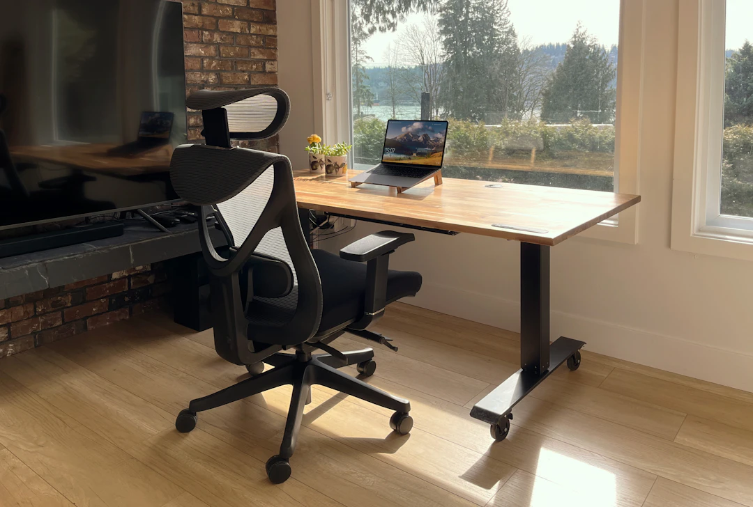 Best Standing Desks in Singapore 2026 - Prices, Benefits and Where to Buy