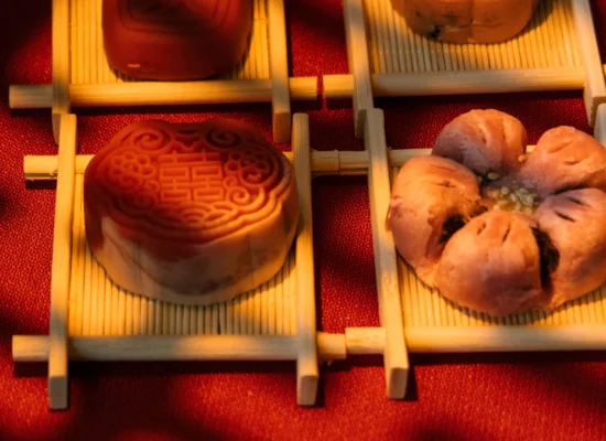 Traditional mooncake bakeries Singapore lotus paste mooncakes